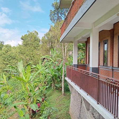 Kanaya Homestay & Warung Heaven มุนดุก ภายนอก รูปภาพ