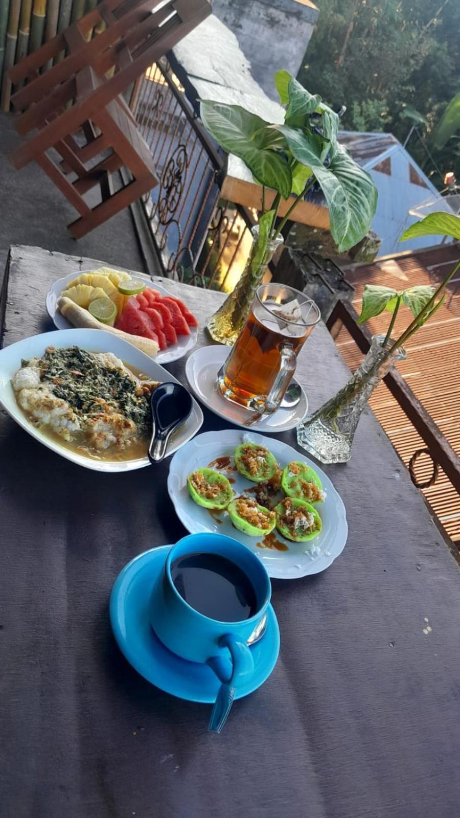 Kanaya Homestay & Warung Heaven มุนดุก ภายนอก รูปภาพ