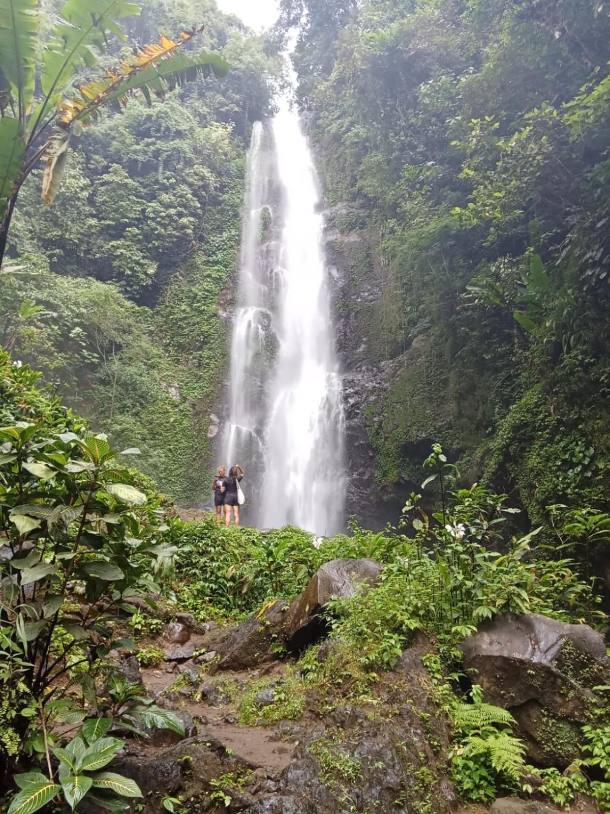 Kanaya Homestay & Warung Heaven มุนดุก ภายนอก รูปภาพ