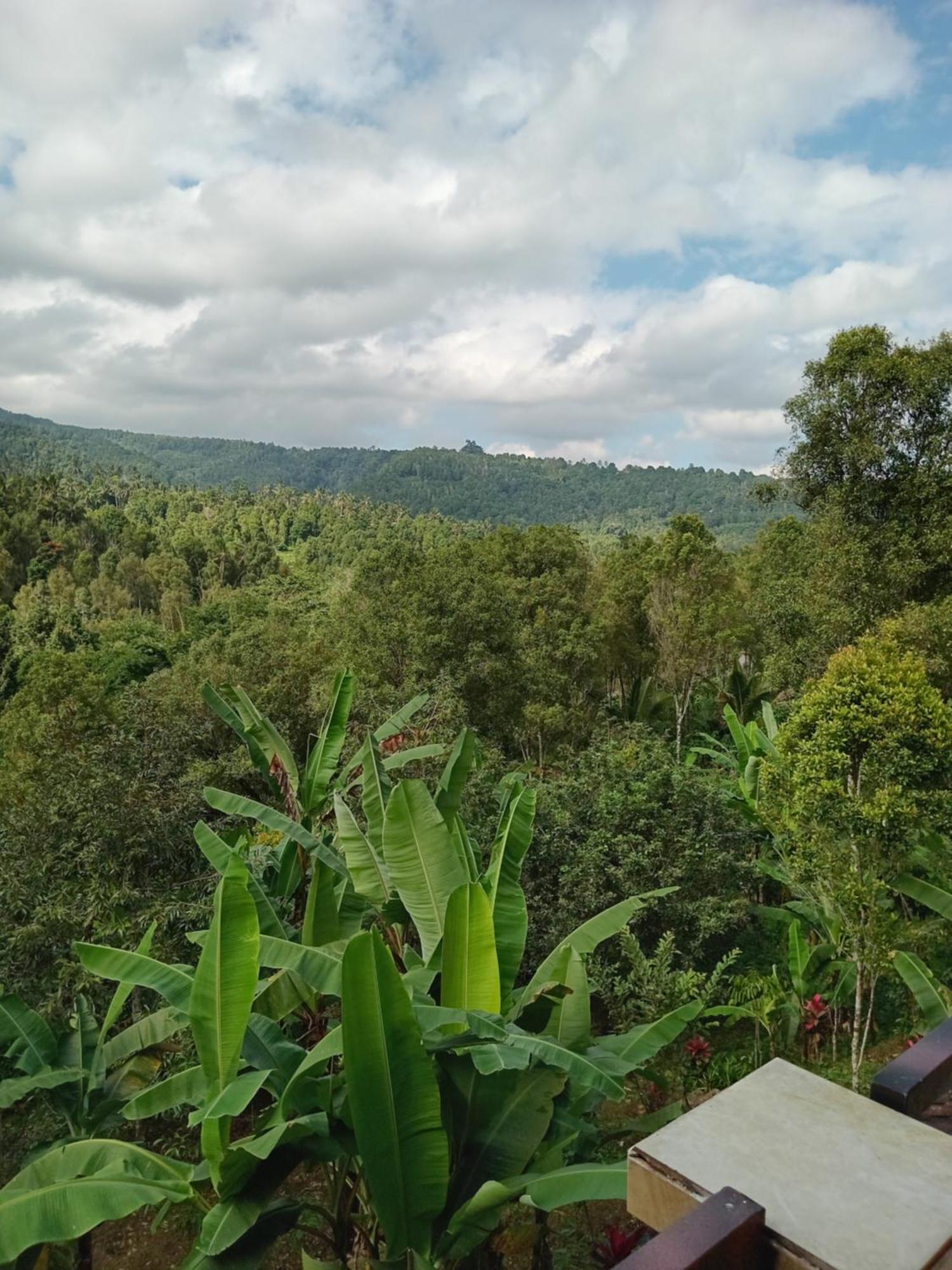 Kanaya Homestay & Warung Heaven มุนดุก ภายนอก รูปภาพ