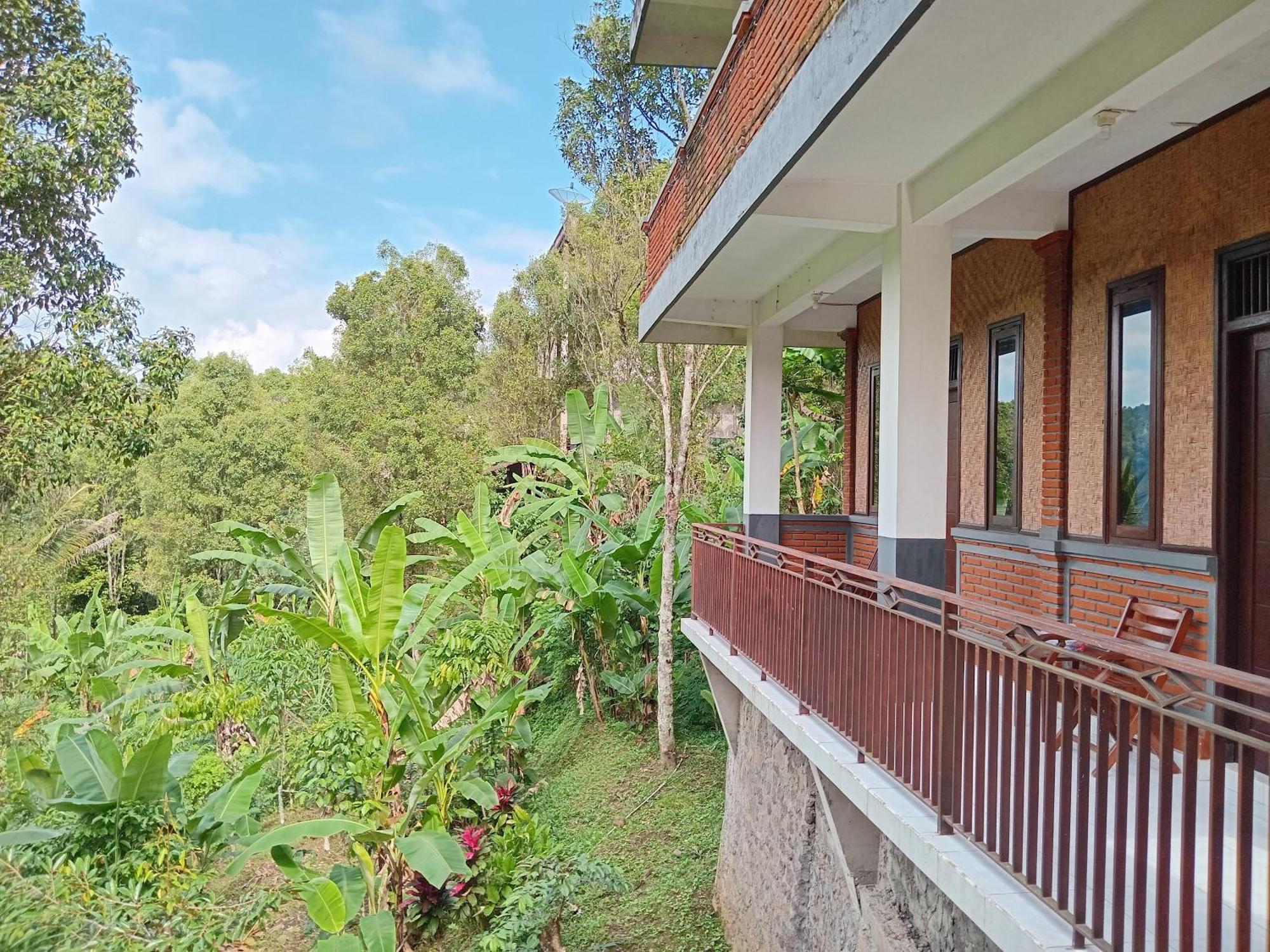 Kanaya Homestay & Warung Heaven มุนดุก ภายนอก รูปภาพ