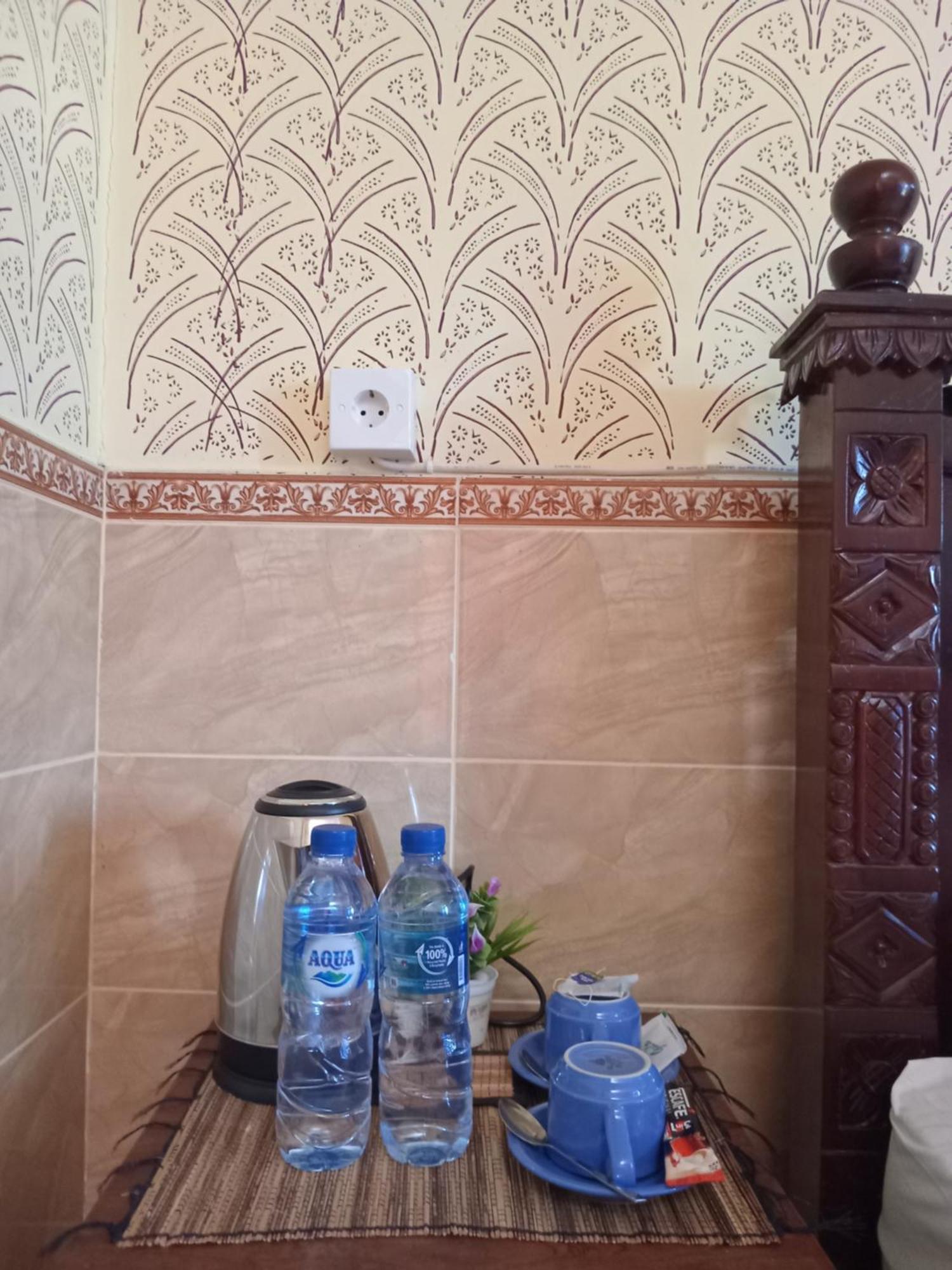 Kanaya Homestay & Warung Heaven มุนดุก ภายนอก รูปภาพ